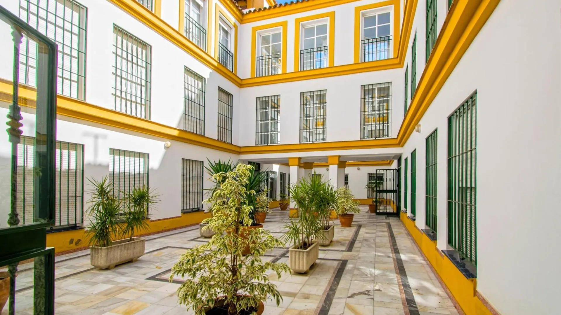 Acogedor Y Coquetisimo Apartamento De Diseno Muy, Muy, Muy Centrico Seville Apartment