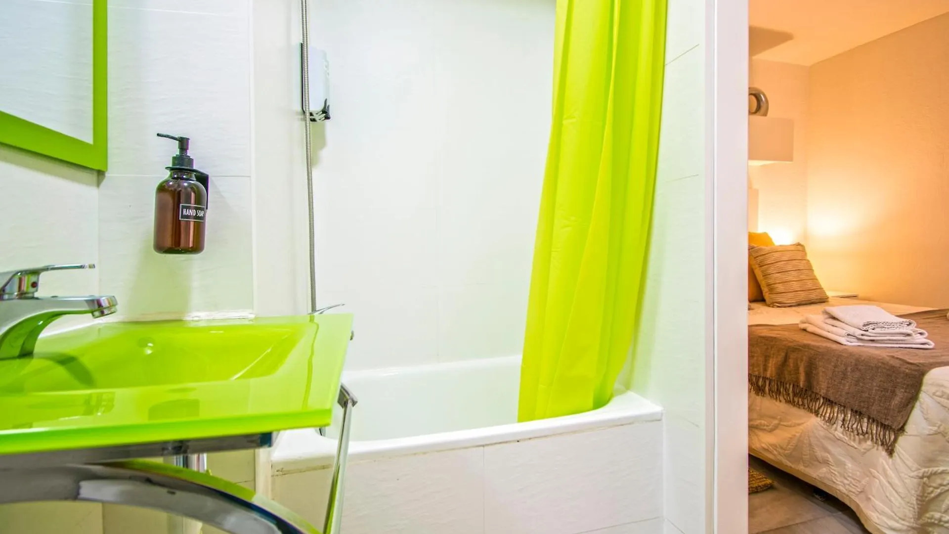 Acogedor Y Coquetisimo Apartamento De Diseno Muy, Muy, Muy Centrico Seville