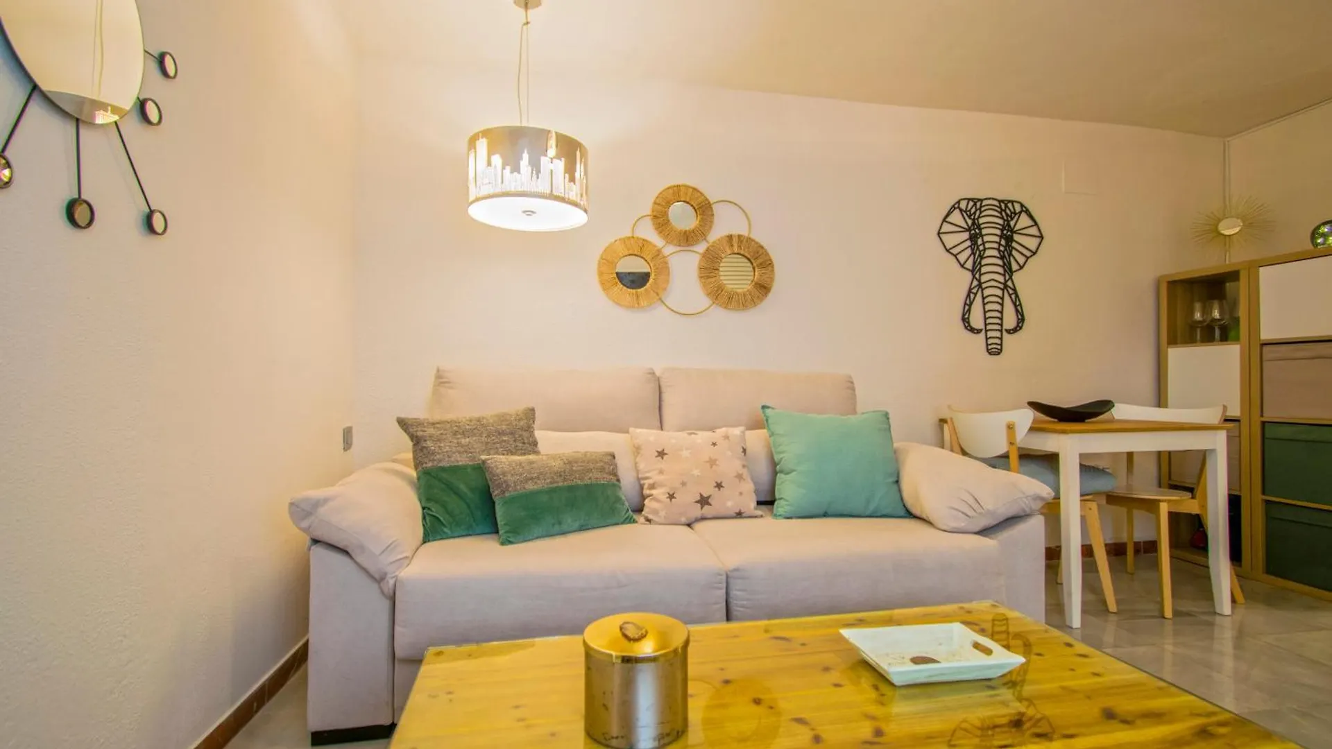 Acogedor Y Coquetisimo Apartamento De Diseno Muy, Muy, Muy Centrico Seville Apartment